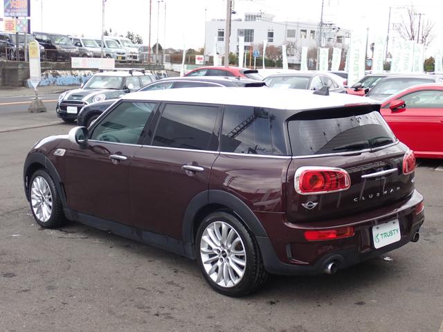 MINI クーパーS クラブマン フルセグTV ペッパーPKG インターフェイスKIT MINIドライビングモード MINIエキサイトメント コンフォートアクセス クルーズコントロール 純正17インチAW(22y製造タイヤ装着)ETC(18枚目)