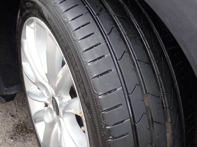 MINI クーパーS クラブマン フルセグTV ペッパーPKG インターフェイスKIT MINIドライビングモード MINIエキサイトメント コンフォートアクセス クルーズコントロール 純正17インチAW(22y製造タイヤ装着)ETC(20枚目)