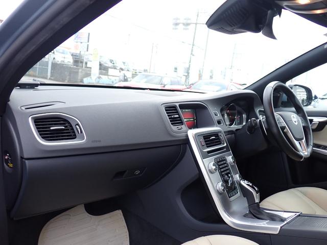 Ｖ６０ Ｄ４　ダイナミックエディション　後期型　特別仕様車　アイボリー革　インテリセーフ　専用１８インチＡＷ　ヒーター付きメモリーパワーシート　ＨＤＤナビ　バックカメラ　マルチステア　パドルシフト　ＥＴＣ２．０　スマートキー　スペアキー有り（36枚目）