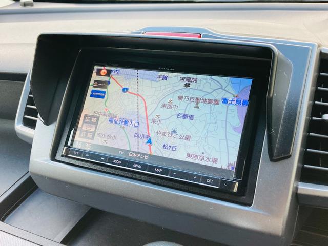 G ジャストセレクション 3列シート8人乗り ストラーダSDナビ 地デジ ETC 助手席側電動スライドドア HIDヘッドライト オートライト オートエアコン リモコンキー(8枚目)