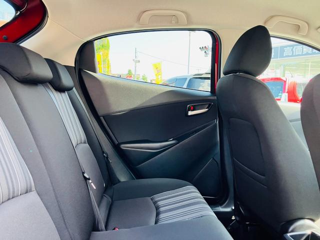 ＭＡＺＤＡ２ １５Ｓ　スマートエディション　ＳＣＢＳ　ＢＳＭ　パーキングセンサー　ＬＥＤヘッドライト　ハイビームコントロール　３６０°ビューモニター　マツダコネクト　ナビ　地デジ　ＥＴＣ　オートエアコン　スマートキー（62枚目）