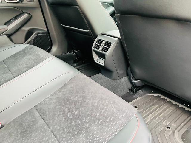 シビック ＲＳ　６ＭＴ　ホンダセンシング　ホンダコネクトディスプレイ　ナビ　地デジＴＶ　ＢＯＳＥサウンド　３ビュー切替式リアワイドカメラ　ＥＴＣ２．０　ワイヤレス充電（67枚目）