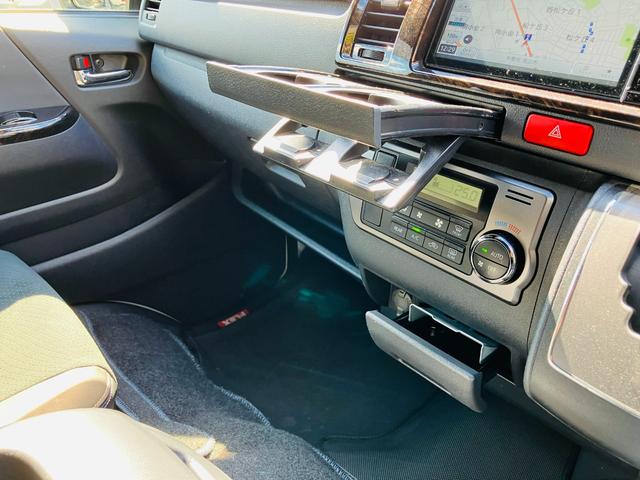 ハイエースバン スーパーGL ダークプライムII 2列シート2/5人乗 セーフティセンス LEDヘッドランプ 両側パワースライドドア デジタルインナーミラー パノラミックビューモニター ナビ 地デジTV ドラレコ前後 ETC ブラック天井 社外AW(51枚目)