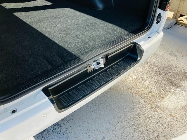 ハイエースバン スーパーGL ダークプライムII 2列シート2/5人乗 セーフティセンス LEDヘッドランプ 両側パワースライドドア デジタルインナーミラー パノラミックビューモニター ナビ 地デジTV ドラレコ前後 ETC ブラック天井 社外AW(76枚目)