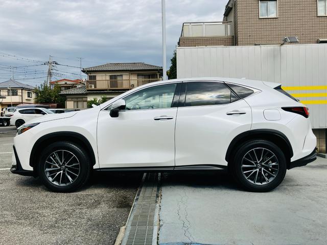 NX NX350h バージョンL セーフティシステムプラス 3眼フルLEDヘッドランプ  クライメイトコンシェルジュ 黒革シート 14インチディスプレイオーディオプラス ナビ パノラミックビューモニター ドラレコ 18インチAW(2枚目)