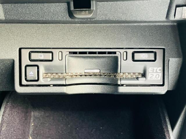 NX NX350h バージョンL セーフティシステムプラス 3眼フルLEDヘッドランプ  クライメイトコンシェルジュ 黒革シート 14インチディスプレイオーディオプラス ナビ パノラミックビューモニター ドラレコ 18インチAW(17枚目)