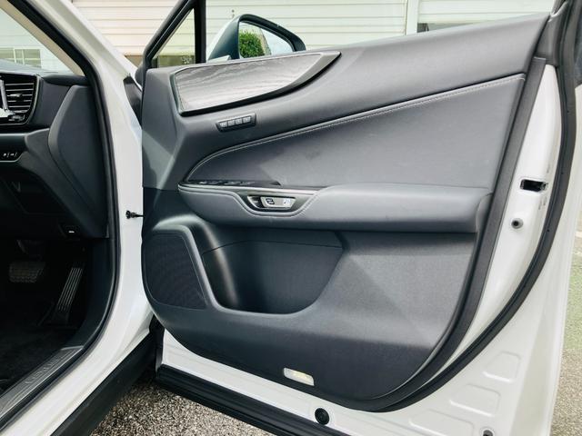 NX NX350h バージョンL セーフティシステムプラス 3眼フルLEDヘッドランプ  クライメイトコンシェルジュ 黒革シート 14インチディスプレイオーディオプラス ナビ パノラミックビューモニター ドラレコ 18インチAW(37枚目)