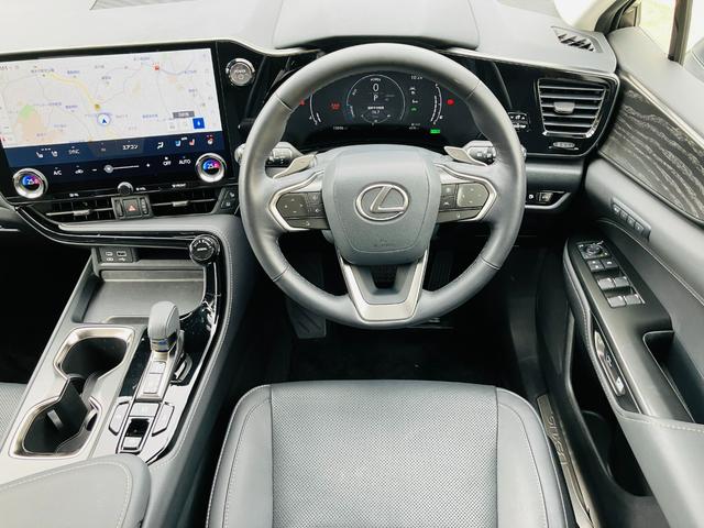 NX NX350h バージョンL セーフティシステムプラス 3眼フルLEDヘッドランプ  クライメイトコンシェルジュ 黒革シート 14インチディスプレイオーディオプラス ナビ パノラミックビューモニター ドラレコ 18インチAW(45枚目)