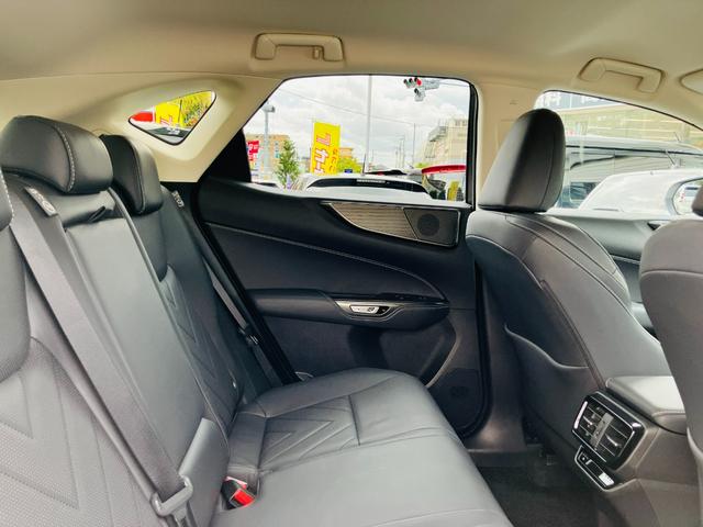 NX NX350h バージョンL セーフティシステムプラス 3眼フルLEDヘッドランプ  クライメイトコンシェルジュ 黒革シート 14インチディスプレイオーディオプラス ナビ パノラミックビューモニター ドラレコ 18インチAW(71枚目)