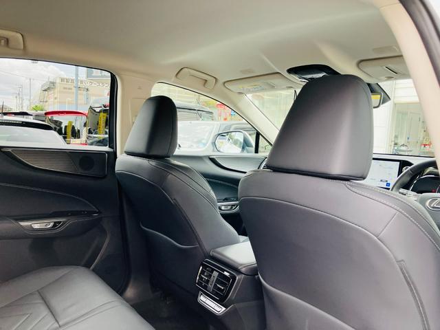 NX NX350h バージョンL セーフティシステムプラス 3眼フルLEDヘッドランプ  クライメイトコンシェルジュ 黒革シート 14インチディスプレイオーディオプラス ナビ パノラミックビューモニター ドラレコ 18インチAW(73枚目)