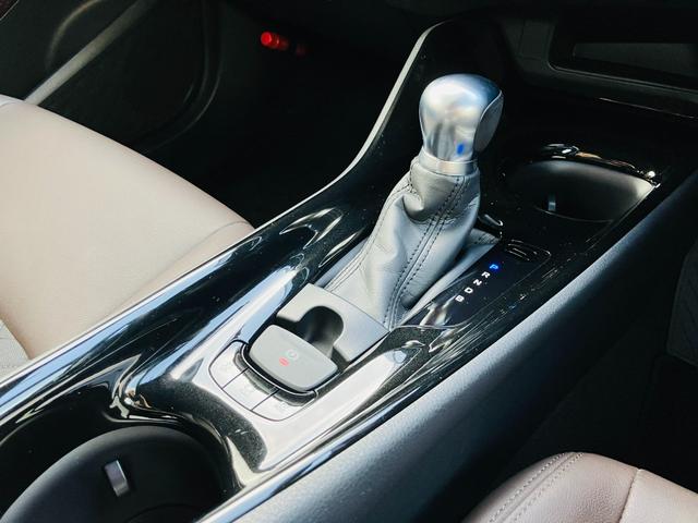 C-HR G セーフティセンス LEDヘッドランプ LEDフロントフォグランプ ナビ 地デジTV バックカメラ ドラレコ ETC 18インチAW ナノイー付オートエアコン 快適温熱シート スマートキー(11枚目)