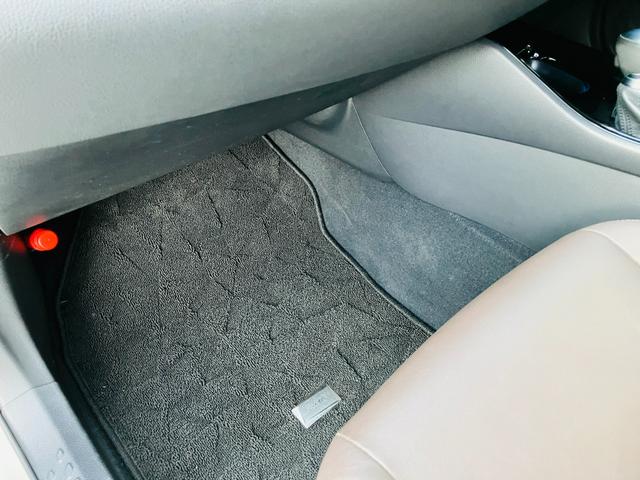 C-HR G セーフティセンス LEDヘッドランプ LEDフロントフォグランプ ナビ 地デジTV バックカメラ ドラレコ ETC 18インチAW ナノイー付オートエアコン 快適温熱シート スマートキー(57枚目)