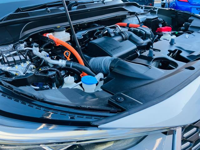 （株）千葉マツダ　カーセブン柏６号店　千葉県流山市松ヶ丘３−２９２　無料電話００７８−６０４８−６８９０　ＴＥＬ０４−７１９９−７１８８　営業時間：１０：００〜１８：００　定休日：毎週火曜日・水曜日他