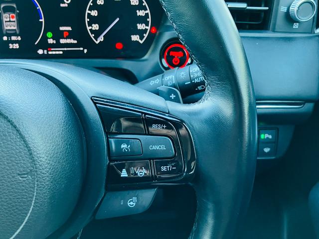 （株）千葉マツダ　カーセブン柏６号店　千葉県流山市松ヶ丘３−２９２　無料電話００７８−６０４８−６８９０　ＴＥＬ０４−７１９９−７１８８　営業時間：１０：００〜１８：００　定休日：毎週火曜日・水曜日他