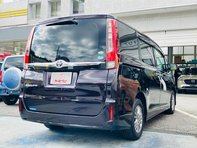 エスクァイア Gi 7人乗 クルーズコントロール LEDヘッドランプ オートマチックハイビーム 両側電動スライドドア ナビ TV バックカメラ ETC シートヒーター リアクーラー スマートキー 黒合皮シート(4枚目)