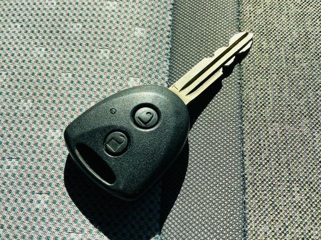 パッソ Ｘ　Ｓ　スマートアシストＩＩ　純正ＳＤナビ　ＴＶ　バックカメラ　オーディオステアリングスイッチ　ＥＴＣ　ドラレコ　リモコンキー　マニュアルエアコン（16枚目）