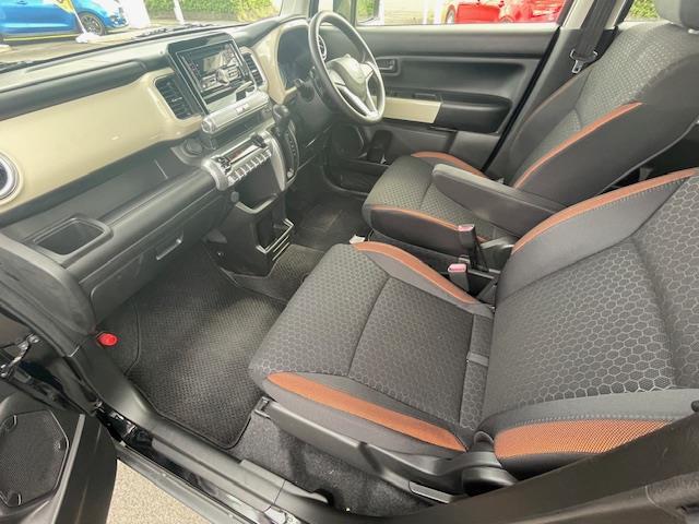 クロスビー ハイブリッドＭＸ　社外オーディオ　社外フロアマット　スマートキー　プッシュスタート　アイドリングストップ　キセノン　ドライブレコーダー前（10枚目）