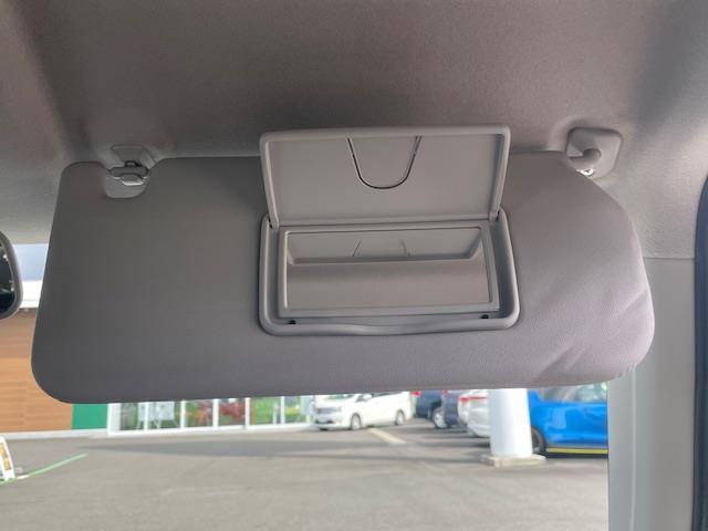 クロスビー ハイブリッドＭＸ　社外オーディオ　社外フロアマット　スマートキー　プッシュスタート　アイドリングストップ　キセノン　ドライブレコーダー前（28枚目）