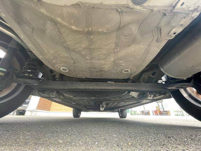 クロスビー ハイブリッドＭＸ　社外オーディオ　社外フロアマット　スマートキー　プッシュスタート　アイドリングストップ　キセノン　ドライブレコーダー前（30枚目）