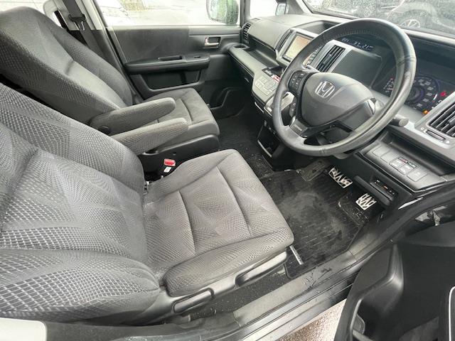 ステップワゴンスパーダ Z HDDナビエディション(9枚目)