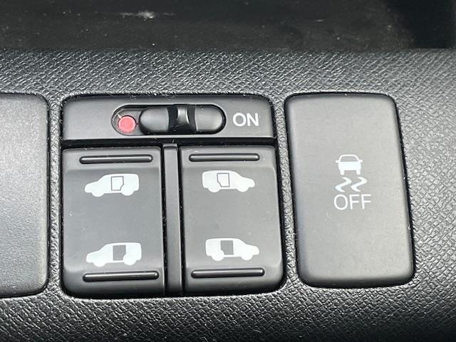 ステップワゴンスパーダ Z HDDナビエディション(32枚目)