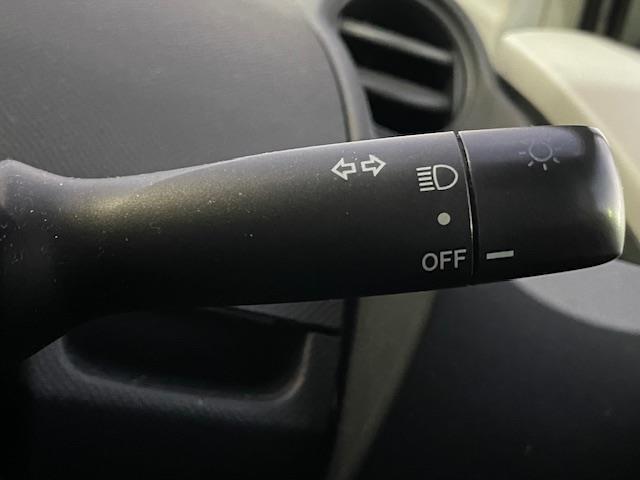 ヴィッツ F 社外ナビ ワンセグ ETC リモコンキー 純正フロアマット(16枚目)