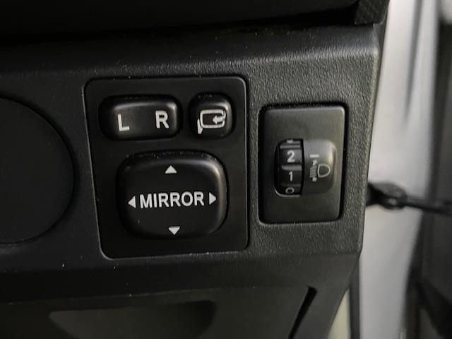 ヴィッツ F 社外ナビ ワンセグ ETC リモコンキー 純正フロアマット(22枚目)