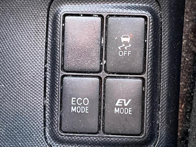 アクア S ワンオーナー ECOモード EVモード 横滑り防止装置 ETC ハイブリッド Bluetooth フルセグTV 純正フロアマット(31枚目)