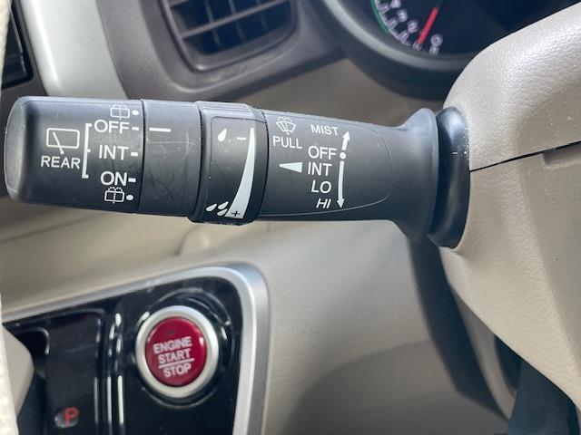 Ｎ－ＢＯＸ Ｇ・Ｌパッケージ　純正７インチナビ（フルセグＴＶ／ＢＴ／ＵＳＢ／ＣＤ／ＤＶＤ／ＡＭ／ＦＭ）　ビルトインＥＴＣ　バックカメラ　片側パワースライドドア（17枚目）