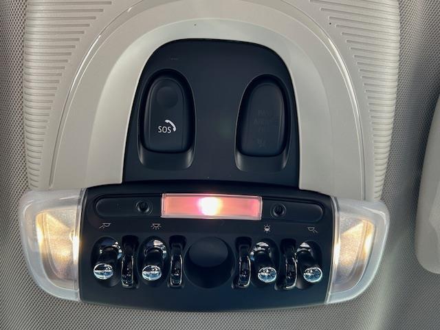 MINI クーパーD クロスオーバー オール4 ワンオーナー 4WD 純正ナビ バックカメラ パワーバックドア 純正ドライブレコーダー(18枚目)