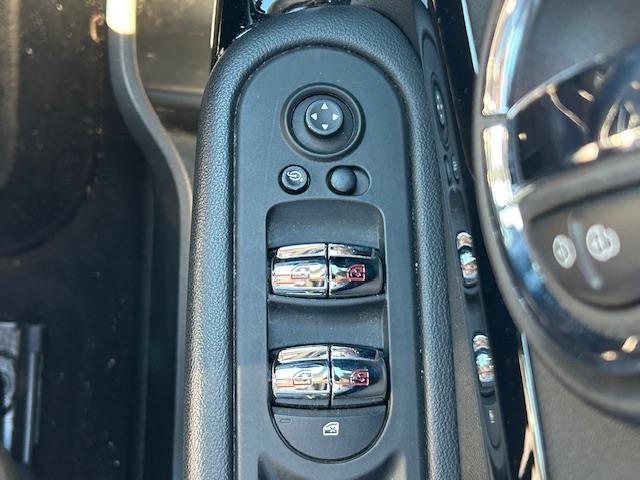 MINI クーパーD クロスオーバー オール4 ワンオーナー 4WD 純正ナビ バックカメラ パワーバックドア 純正ドライブレコーダー(36枚目)