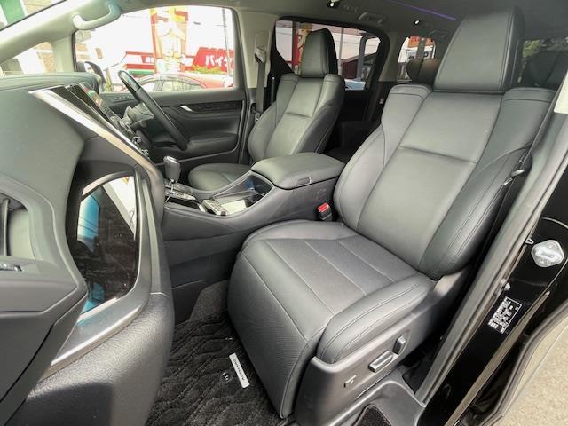 アルファードハイブリッド SR Cパッケージ 純正メモリナビ フルセグ 純正フリップダウンモニター バックカメラ 両側パワースライドドア 純正フロアマット レザーシート 運転席助手席パワーシート デジタルインナーミラー(8枚目)