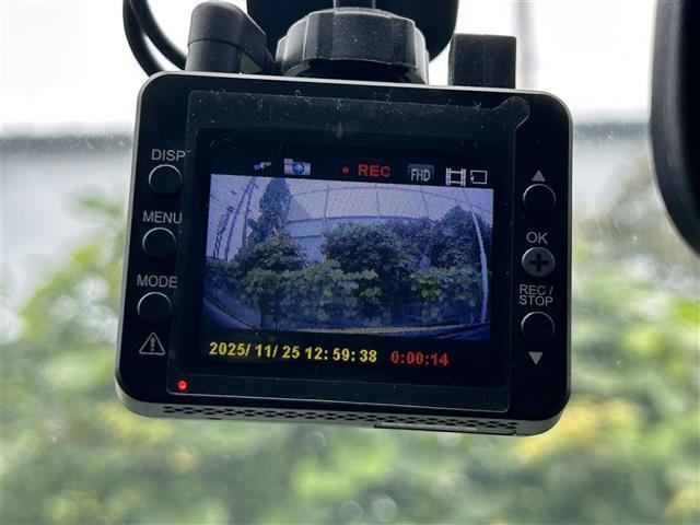 イスト １．５Ｓ　Ｌエディション　ワンオーナー　社外ナビ　ＥＴＣ　スペアキー×２　保証書　取扱説明書（2枚目）