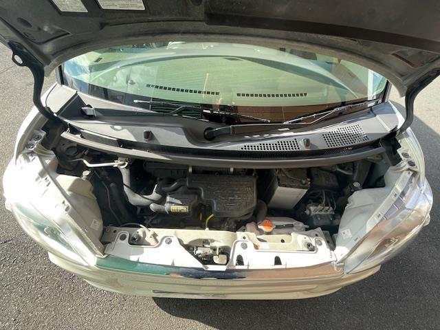 タント Ｇ　片側パワースライドドア　ＥＴＣ　アイドリングストップ　純正フロアマット　純正１４インチアルミホイール　オートエアコン　プッシュスタート　ドアバイザー　取説説明書・記録簿・保証書　スマートキー（32枚目）