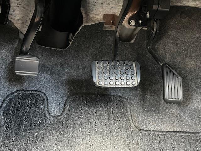 タント Ｇ　片側パワースライドドア　ＥＴＣ　アイドリングストップ　純正フロアマット　純正１４インチアルミホイール　オートエアコン　プッシュスタート　ドアバイザー　取説説明書・記録簿・保証書　スマートキー（34枚目）