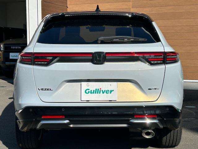 ヴェゼル ｅ：ＨＥＶ　Ｚ・ＰＬａＹパッケージ　ワンオーナー　純正ナビ　フルセグテレビ　Ｂｌｕｅｔｏｏｔｈ　全方位カメラ　純正フロアマット　スカイルーフ　オートライト　ＬＥＤヘッドライト　ブレーキホールド　ビルトイン２．０ＥＴＣ（6枚目）