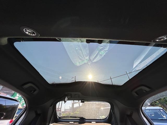 ヴェゼル ｅ：ＨＥＶ　Ｚ・ＰＬａＹパッケージ　ワンオーナー　純正ナビ　フルセグテレビ　Ｂｌｕｅｔｏｏｔｈ　全方位カメラ　純正フロアマット　スカイルーフ　オートライト　ＬＥＤヘッドライト　ブレーキホールド　ビルトイン２．０ＥＴＣ（21枚目）