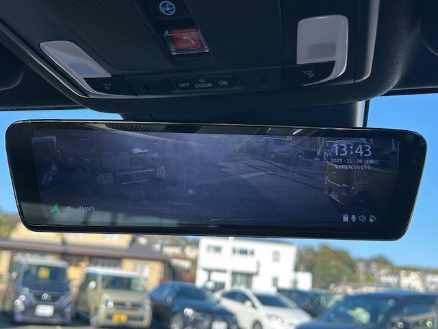 ヴェゼル ｅ：ＨＥＶ　Ｚ・ＰＬａＹパッケージ　ワンオーナー　純正ナビ　フルセグテレビ　Ｂｌｕｅｔｏｏｔｈ　全方位カメラ　純正フロアマット　スカイルーフ　オートライト　ＬＥＤヘッドライト　ブレーキホールド　ビルトイン２．０ＥＴＣ（22枚目）