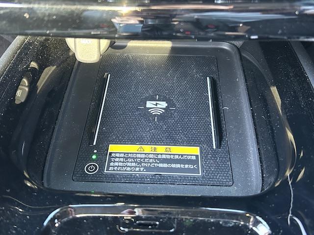 ヴェゼル ｅ：ＨＥＶ　Ｚ・ＰＬａＹパッケージ　ワンオーナー　純正ナビ　フルセグテレビ　Ｂｌｕｅｔｏｏｔｈ　全方位カメラ　純正フロアマット　スカイルーフ　オートライト　ＬＥＤヘッドライト　ブレーキホールド　ビルトイン２．０ＥＴＣ（26枚目）