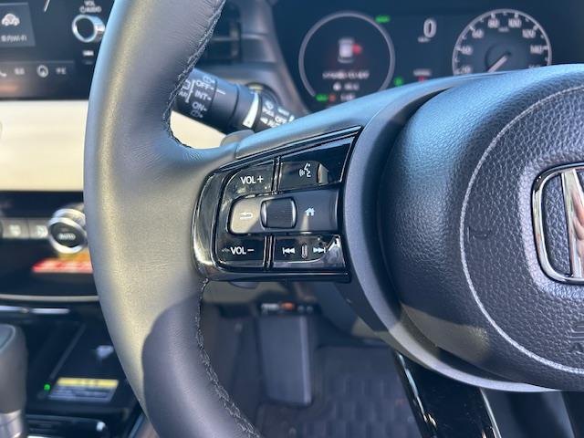 ヴェゼル ｅ：ＨＥＶ　Ｚ・ＰＬａＹパッケージ　ワンオーナー　純正ナビ　フルセグテレビ　Ｂｌｕｅｔｏｏｔｈ　全方位カメラ　純正フロアマット　スカイルーフ　オートライト　ＬＥＤヘッドライト　ブレーキホールド　ビルトイン２．０ＥＴＣ（31枚目）