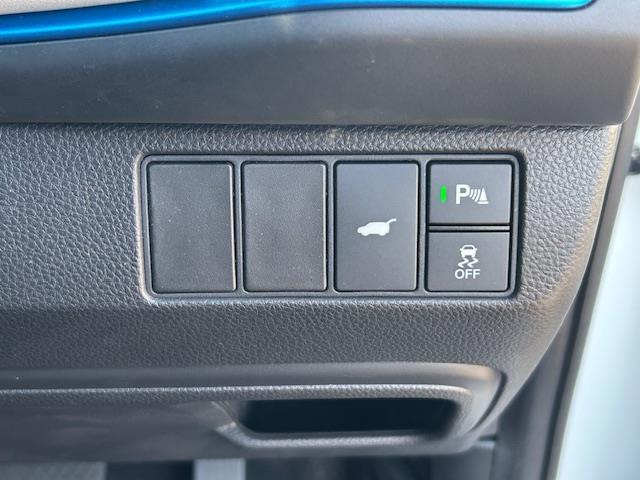 ヴェゼル ｅ：ＨＥＶ　Ｚ・ＰＬａＹパッケージ　ワンオーナー　純正ナビ　フルセグテレビ　Ｂｌｕｅｔｏｏｔｈ　全方位カメラ　純正フロアマット　スカイルーフ　オートライト　ＬＥＤヘッドライト　ブレーキホールド　ビルトイン２．０ＥＴＣ（35枚目）