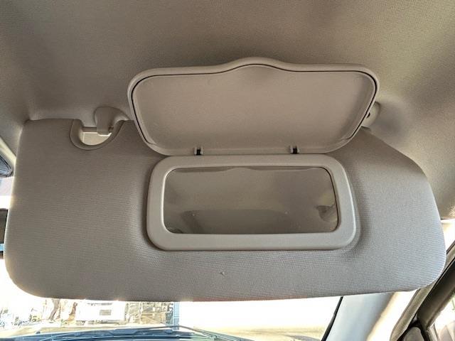 ジープ・コンパス アルティテュード　スポーツ　社外メモリナビ　ＡＭ　ＦＭ　ＣＤ　ＤＶＤ　ＢＴ　フルセグ　バックカメラ　純正フロアマット　リモコンキー　クルーズコントロール　ドライブレコーダー前後　ＥＴＣ（20枚目）