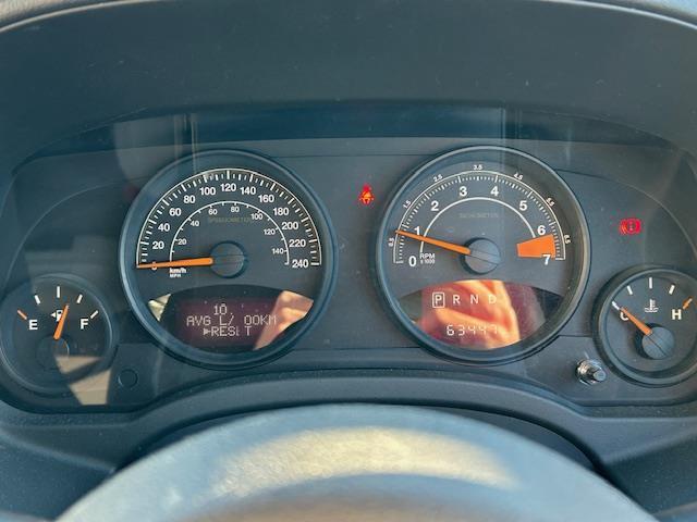 ジープ・コンパス アルティテュード　スポーツ　社外メモリナビ　ＡＭ　ＦＭ　ＣＤ　ＤＶＤ　ＢＴ　フルセグ　バックカメラ　純正フロアマット　リモコンキー　クルーズコントロール　ドライブレコーダー前後　ＥＴＣ（31枚目）