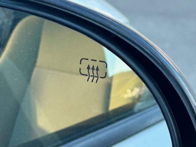 ジープ・コンパス アルティテュード　スポーツ　社外メモリナビ　ＡＭ　ＦＭ　ＣＤ　ＤＶＤ　ＢＴ　フルセグ　バックカメラ　純正フロアマット　リモコンキー　クルーズコントロール　ドライブレコーダー前後　ＥＴＣ（35枚目）