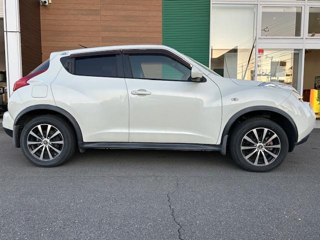 ジューク 15RX 純正メモリナビ ワンセグ Bluetooth スマートキ プッシュスタート 純正フロアマット オートライト(9枚目)