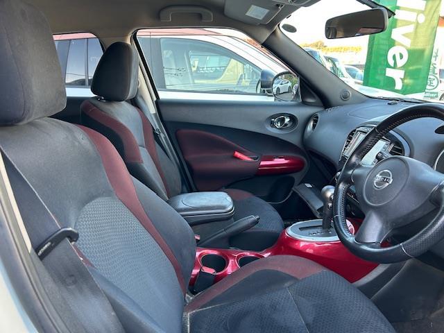 ジューク 15RX 純正メモリナビ ワンセグ Bluetooth スマートキ プッシュスタート 純正フロアマット オートライト(16枚目)