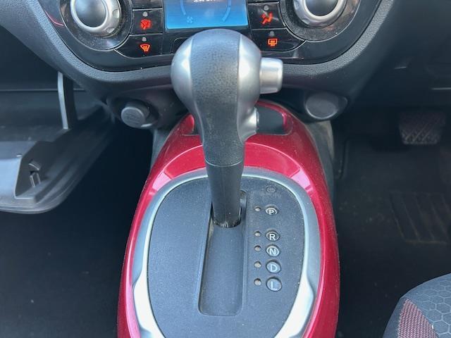 ジューク 15RX 純正メモリナビ ワンセグ Bluetooth スマートキ プッシュスタート 純正フロアマット オートライト(30枚目)