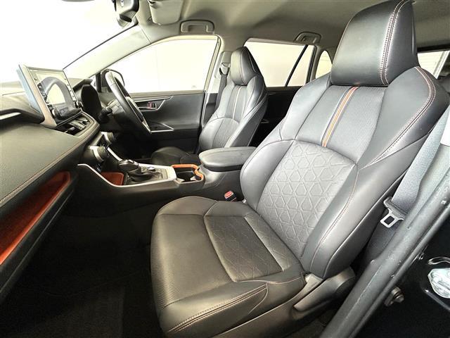 RAV4 アドベンチャー ワンオーナー 純正9インチディスプレイオーディオ ルーフレール トヨタセーフティセンス BSM(14枚目)
