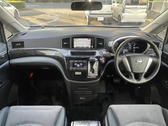 エルグランド ライダー 黒クロスシート マニュアルシート 1オーナー 純正ナビ 地デジ Bカメラ 純正後席モニター 両側パワスラ 木目調パネル ハーフレザーシート ETC オートライト オーテック18インチAW スペアキー 保証書 取説(2枚目)