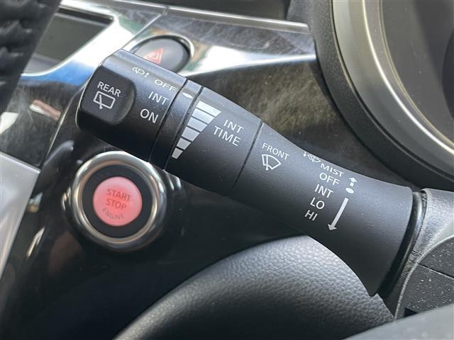 エルグランド ライダー 黒クロスシート マニュアルシート 1オーナー 純正ナビ 地デジ Bカメラ 純正後席モニター 両側パワスラ 木目調パネル ハーフレザーシート ETC オートライト オーテック18インチAW スペアキー 保証書 取説(15枚目)